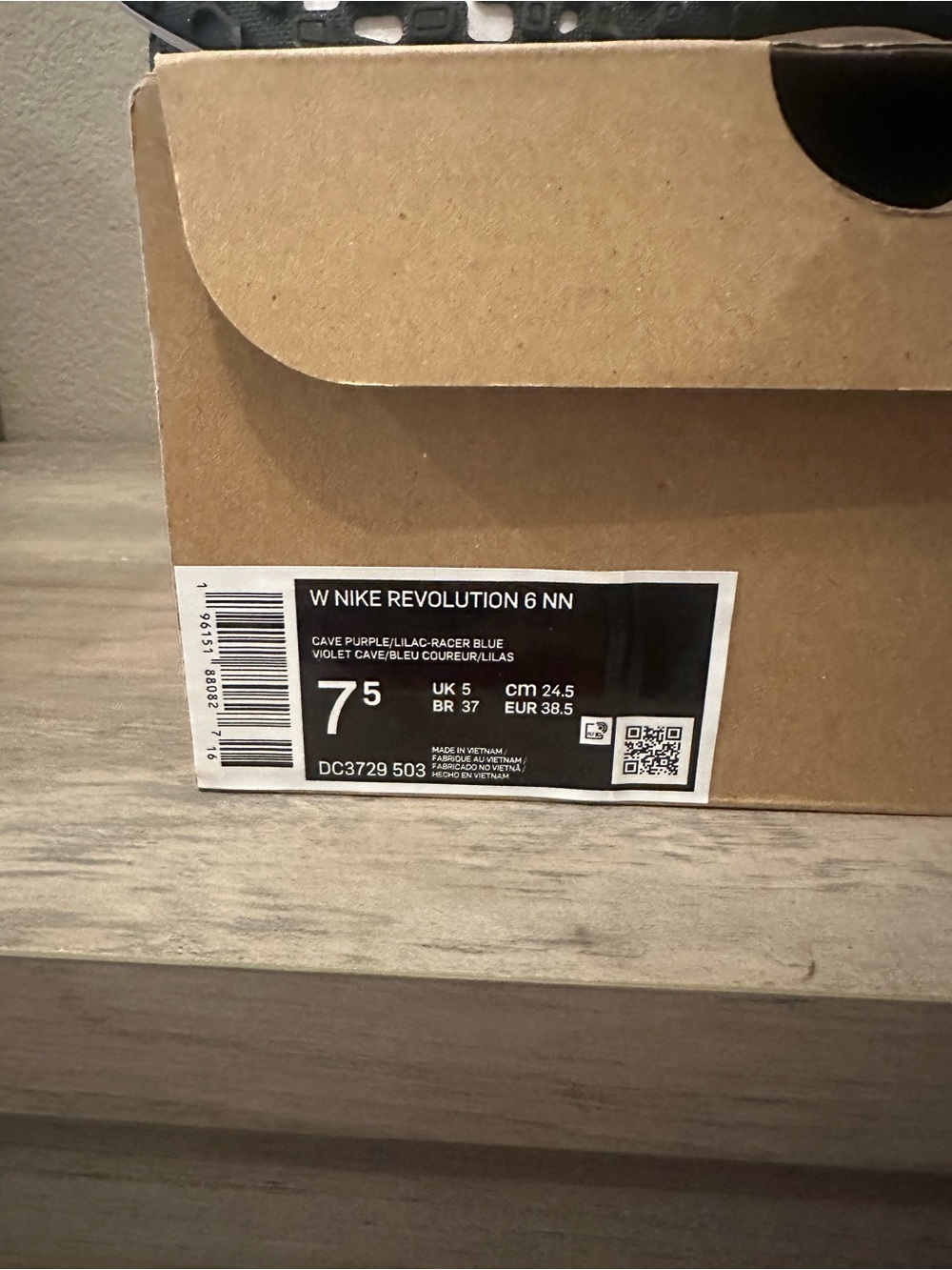 Women Nike Revolution 6 Athletic Shoe - Picture 7 of 8